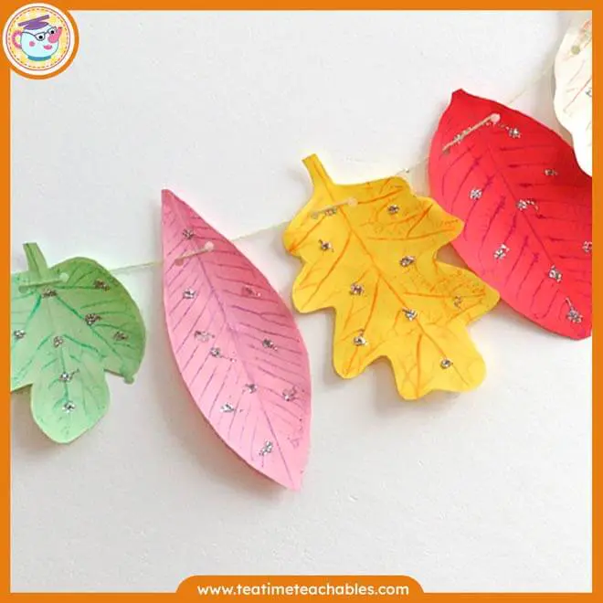 Leaf Rubbing Garland – Autumn / Fall Craft