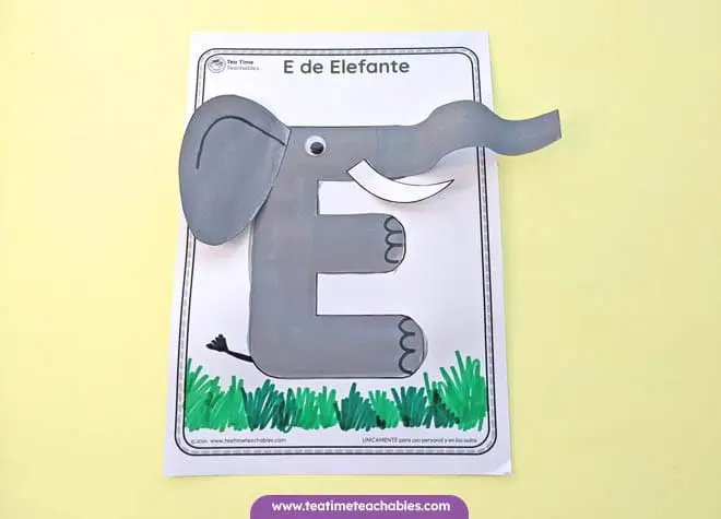 Letra E para colorear - E de Elefante - Ficha del abecedario